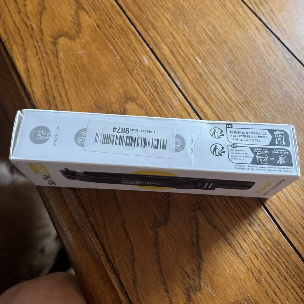 “Selfie Show” Stick/ Tripod-Wireless Remote~ iphone /android~ Model Q01